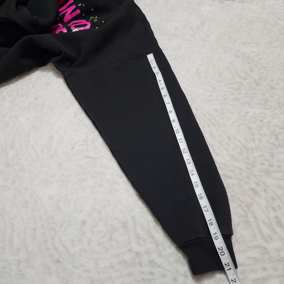 Vintage Bunco Babe Games Pullover Sweatshirt Size L Black Graphic - Picture 6 of 9